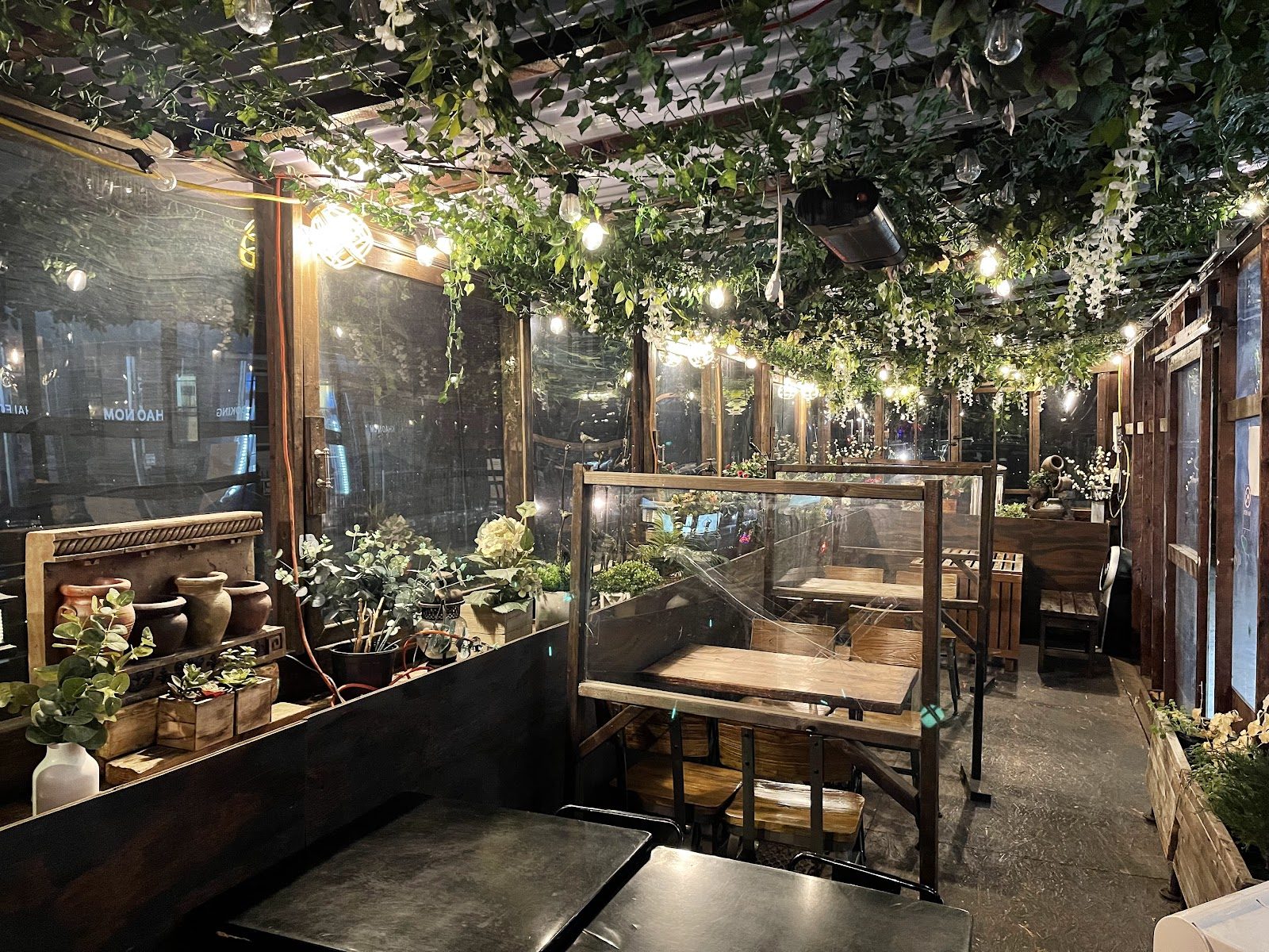 Plants and seating at Khao Nom